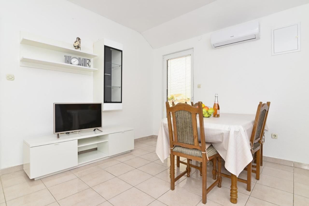 Apartments Martina Водице Екстер'єр фото
